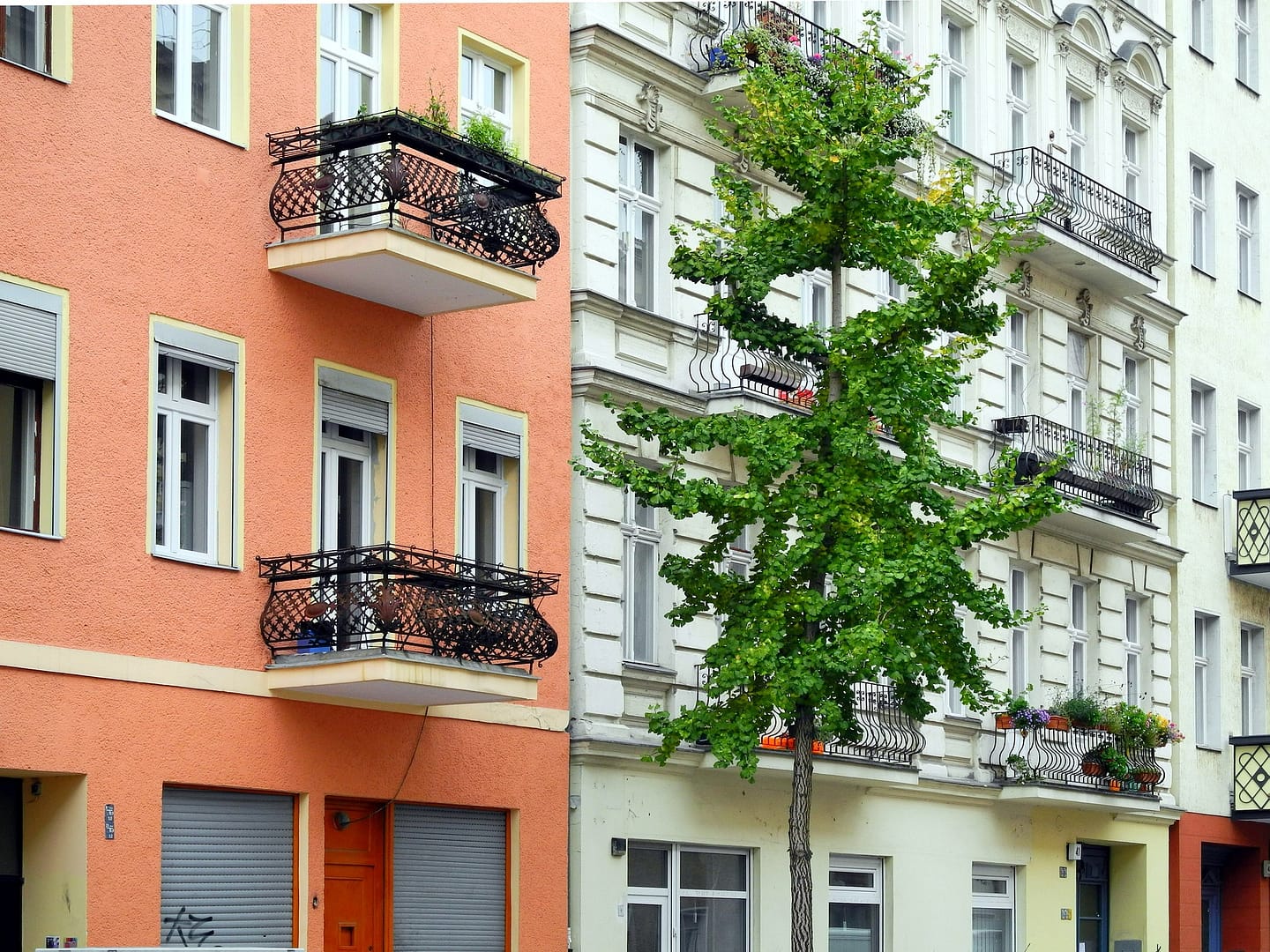 Mehrfamilienhaus